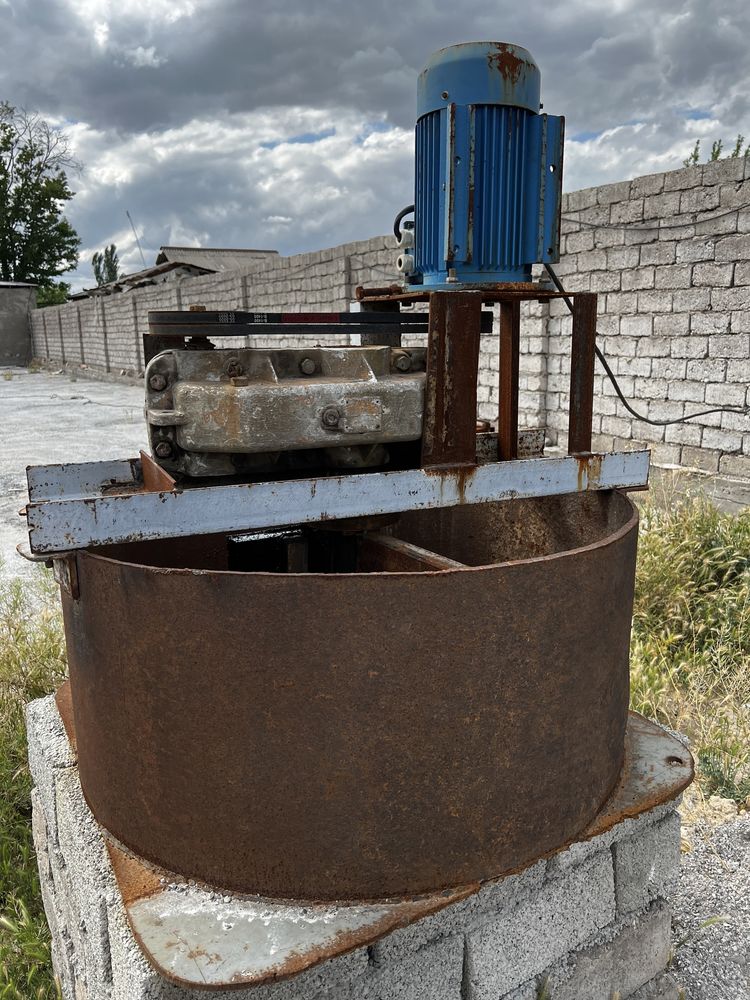 Шлакоблочный станок