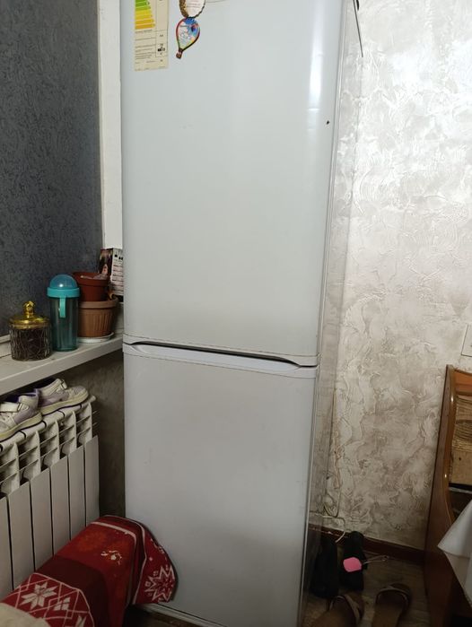 Продам холодильник бириуса и ванна