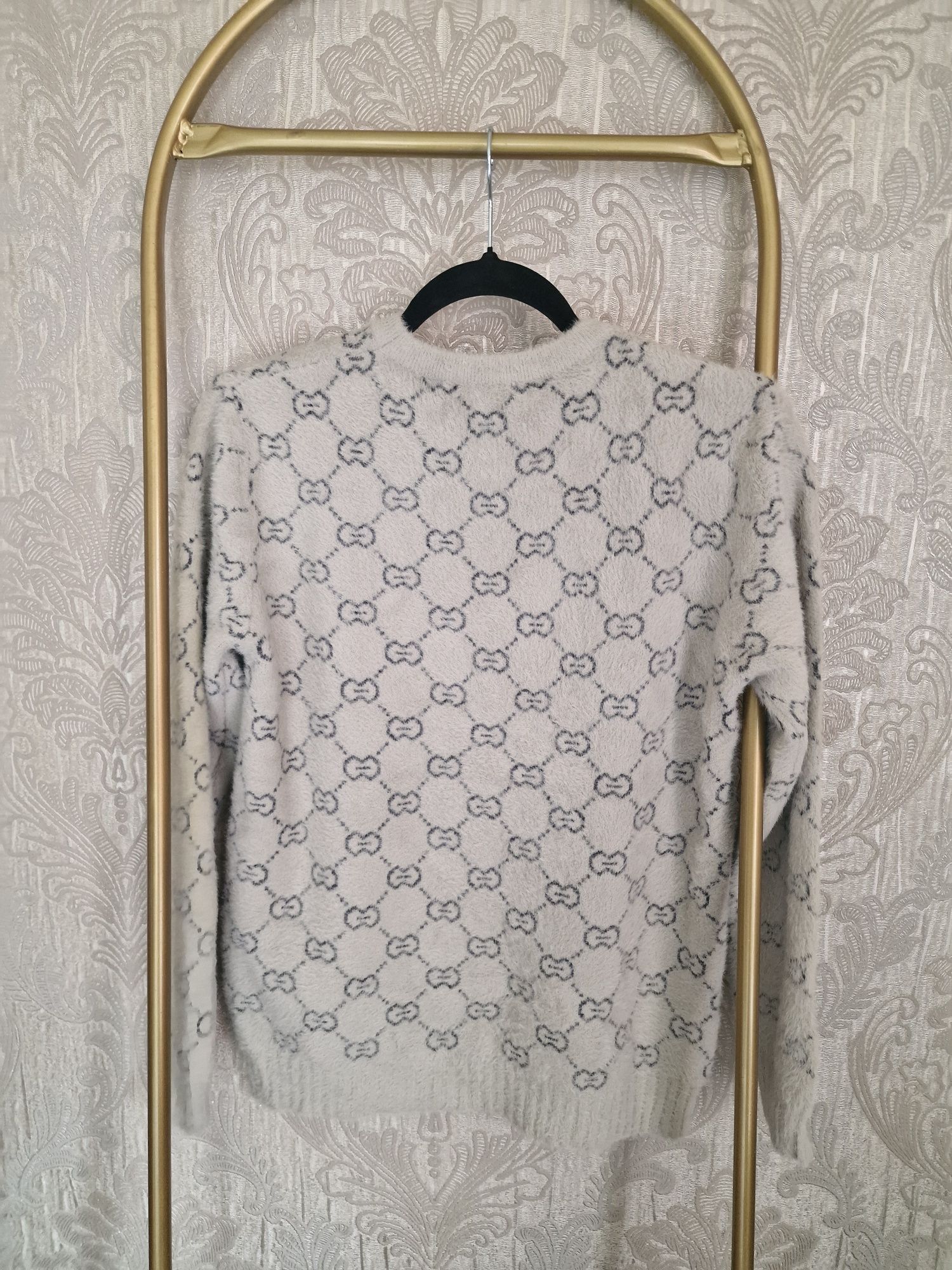 Pulovere oversize superbe Gucci