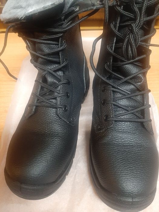 Продаю берцы новый