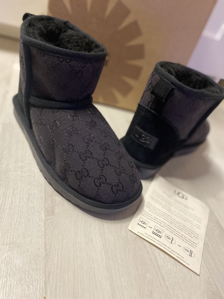 Ugg doua marimi in stoc 36 si 39