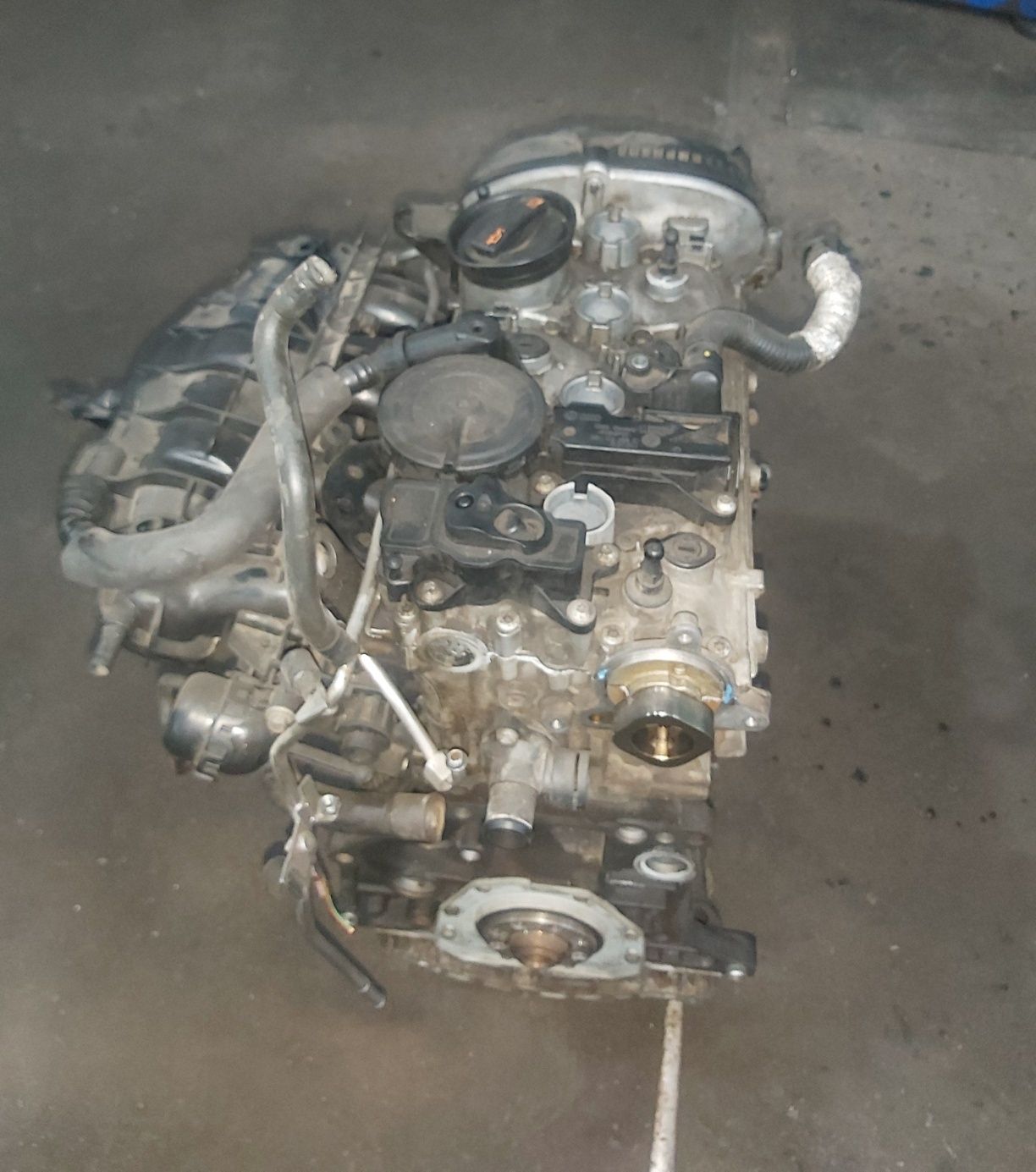 Продам двигатель на запчасти Фольцваген Тегуан 2011г.