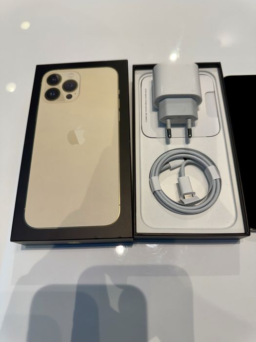 iPhone 13 Pro Max 128GB Gold в много добро състояние