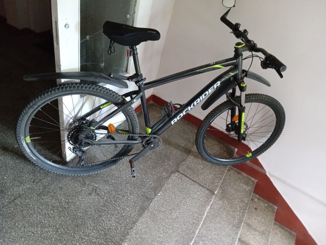 Vând bicicleta Rockrider st 530.