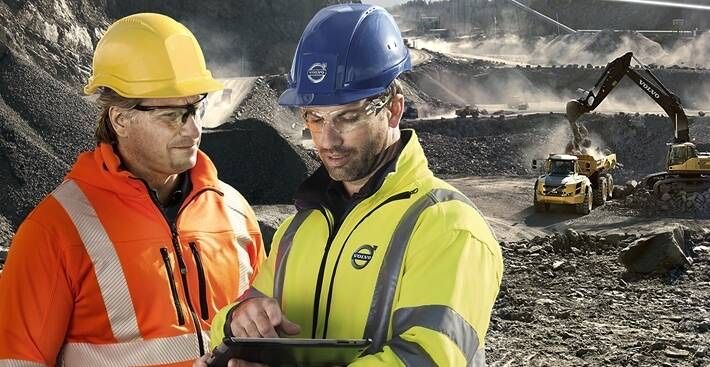 Închiriez Excavator VOLVO 9T cu Operator + Combustibil + Transport