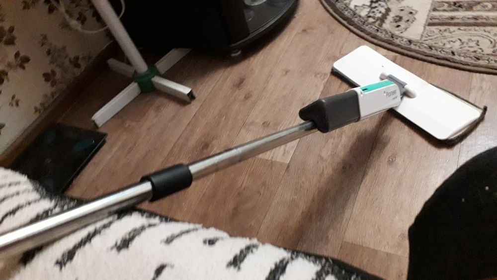 Умная" швабра с распылителем