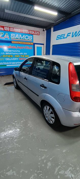 Vând un Ford Fiesta mk 5 1.4 benzină