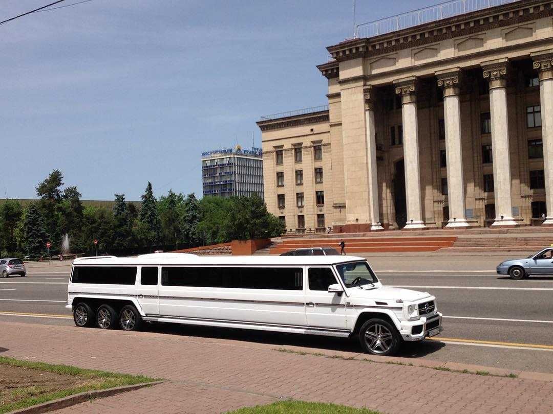 Выписка из роддома, лимузин на прокат, лимузин на свадьбу в Алматы