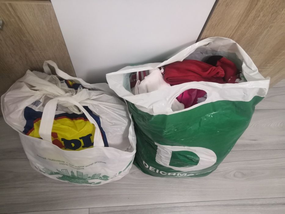 Donez haine fetiță - 0-3 luni & 3-6 luni