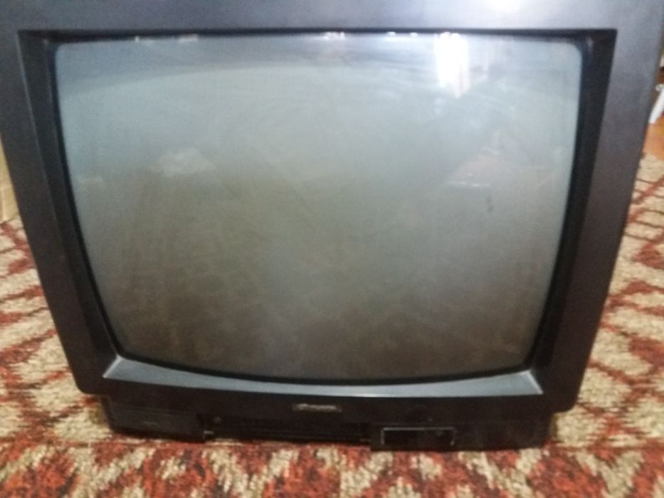 Патефон,проигрователи,телевизоряпонский  Смотрите 6 фото Читайте опис