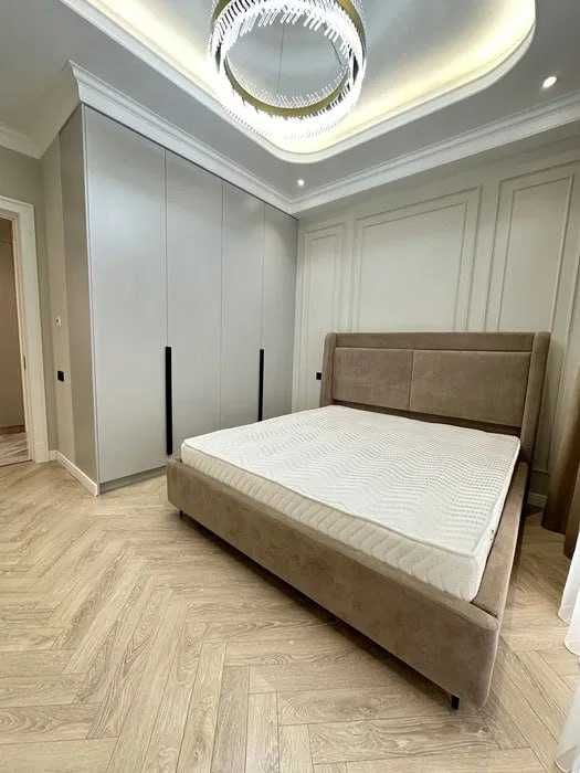 Сдаётся Полностью меблированная квартира В центре Ойбек / Ул.Афросиоб