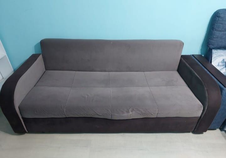 Диван в хорошем состоянии