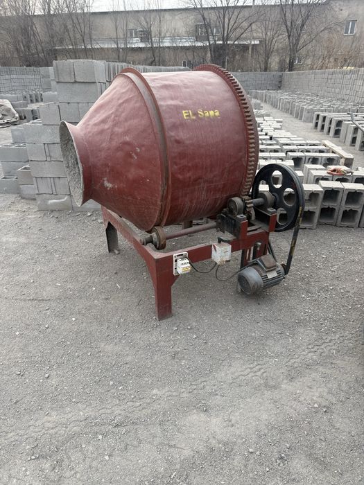 Бетономешалка 250/350 литров примерно