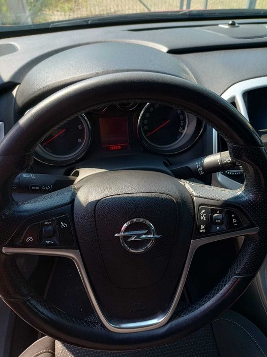 Opel Astra J 1,7 cdti, an 2010