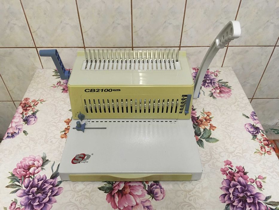 Aparat de indosariat cu inele plastic SUPU CB2100 PLUS + inele diverse