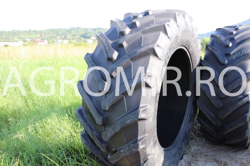 650/65r42 cauciucuri PIRELLI anvelope second hand profil mare LIVRAM