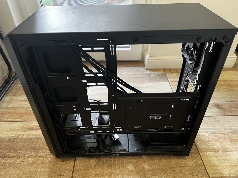 Компютърна кутия Cooler Master ATX