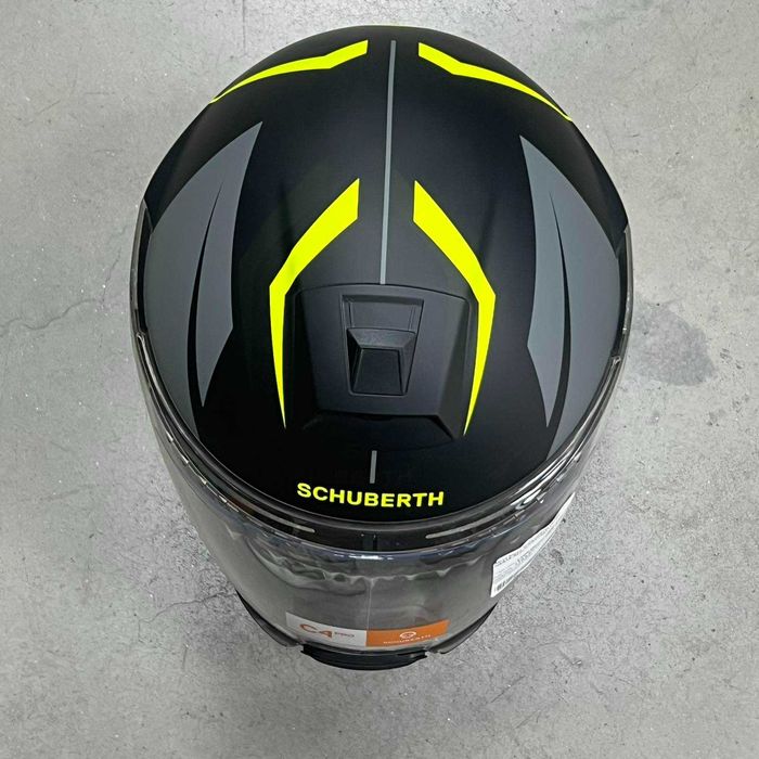 РАЗПРОДАЖБА Мото каска SCHUBERTH C4 PRO Merak Yellow/Grey - Код: 29846