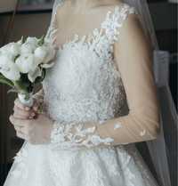 Продам свадебное платье 42-44 размер