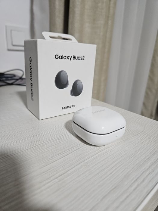 Vand Galaxy Buds 2