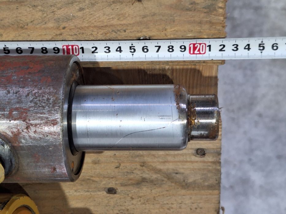 Хидравлични цилиндри