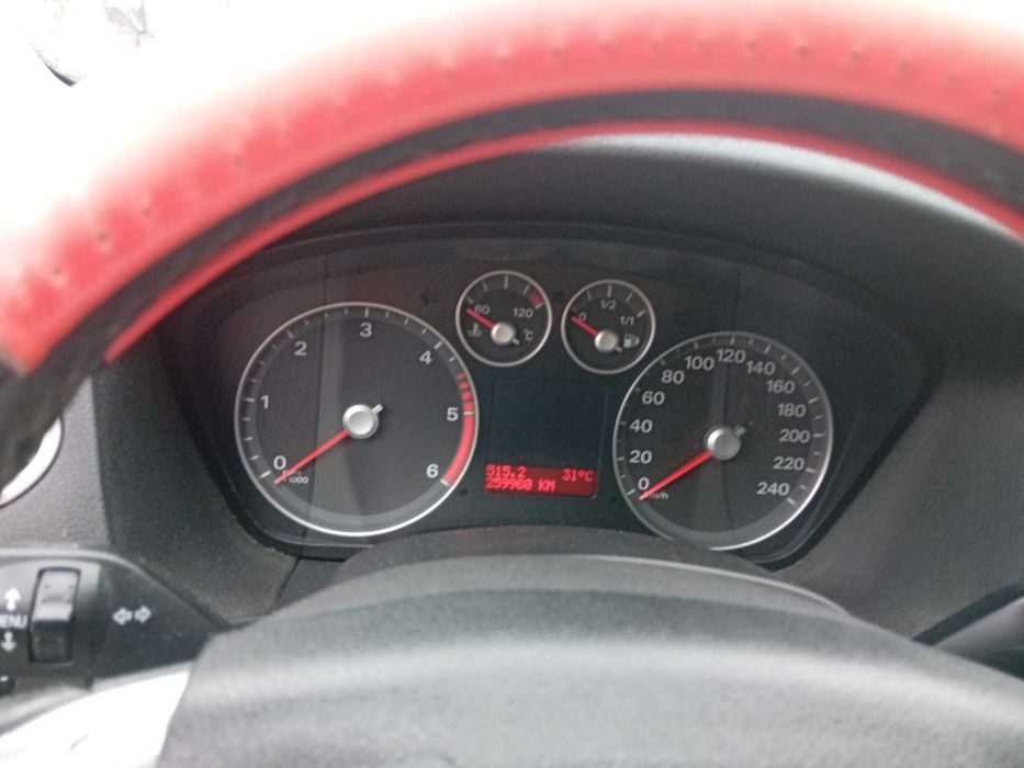Vand Ford Focu 2 Hatshback avariat