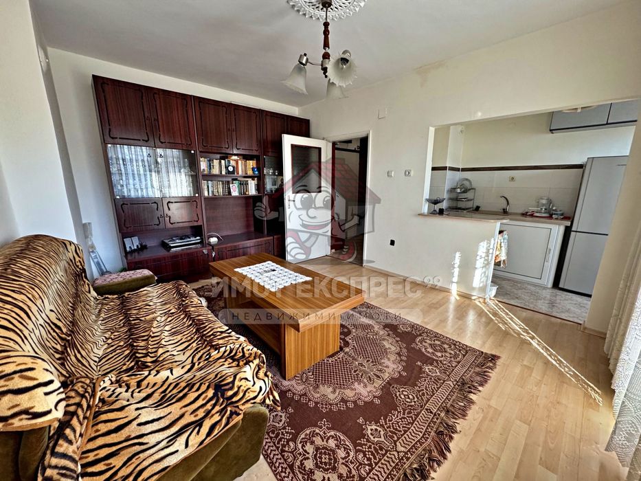 Двустаен апартамент, с изба, кв.Зъбчето