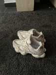 Vand adidasi New Balance 9060 marime 36