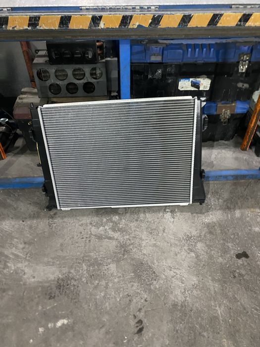 Радиатор новый на хендай сонату!!!