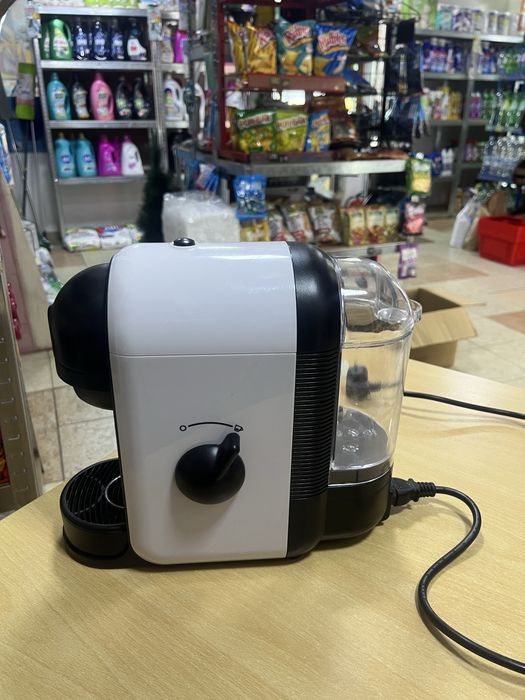 Кафе машина LavAzza A MODO MIO