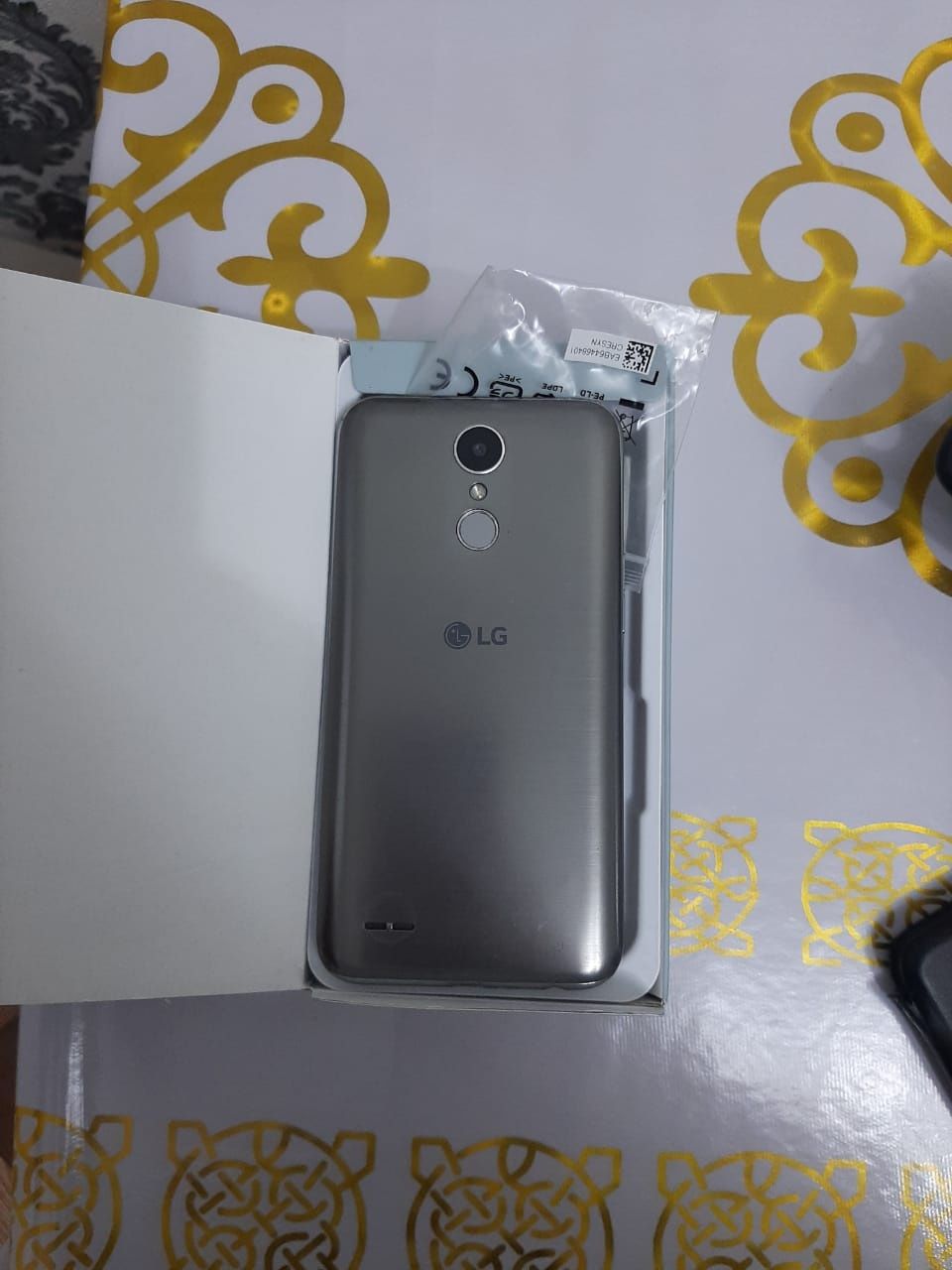 Продам LG K10 в хорошем состояний