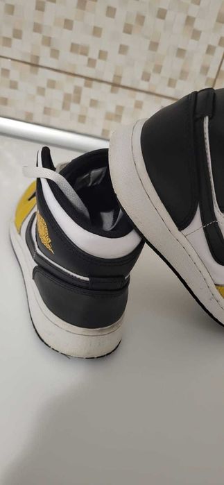 Adidasi Jordan-Nike Air