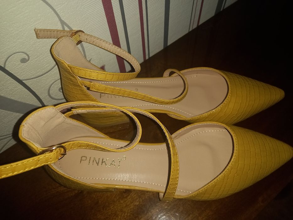 Нови, дамски обувки.