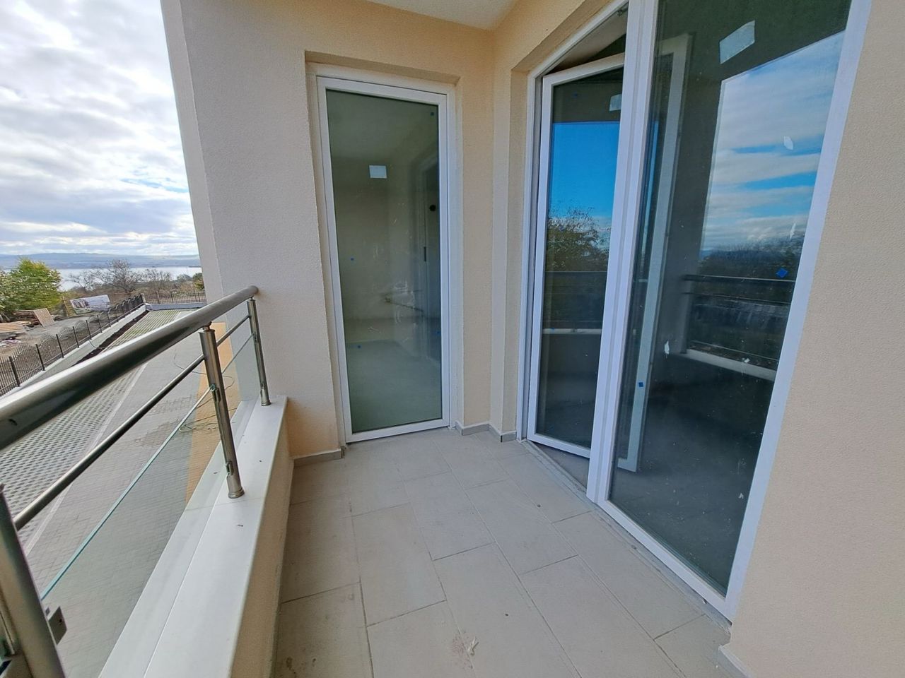 Продава се Двустаен апартамент в к.к. Дюни - 62 кв.м за 1000 €/кв.м - Снимка #6