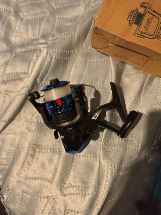 Спининг въдица и цял комплект оборудване на BRAVMACK