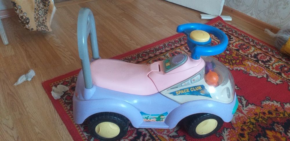 Детская машинка,
