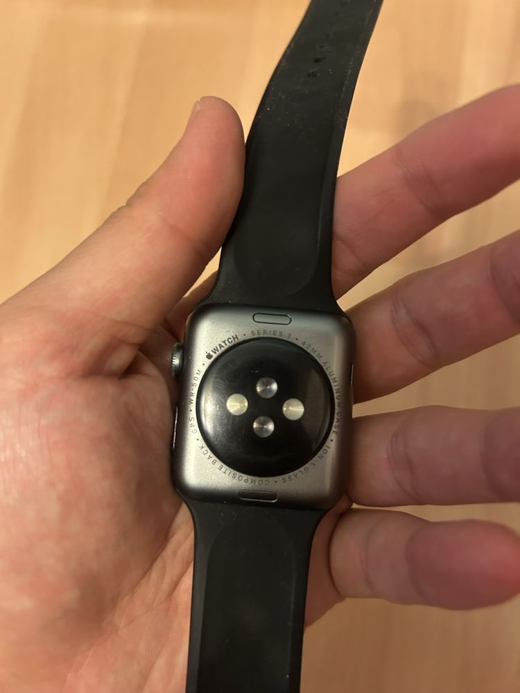 Продаю Apple Watch 3 series