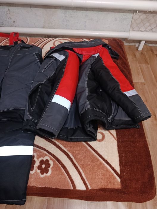 Продам комбинезон новый