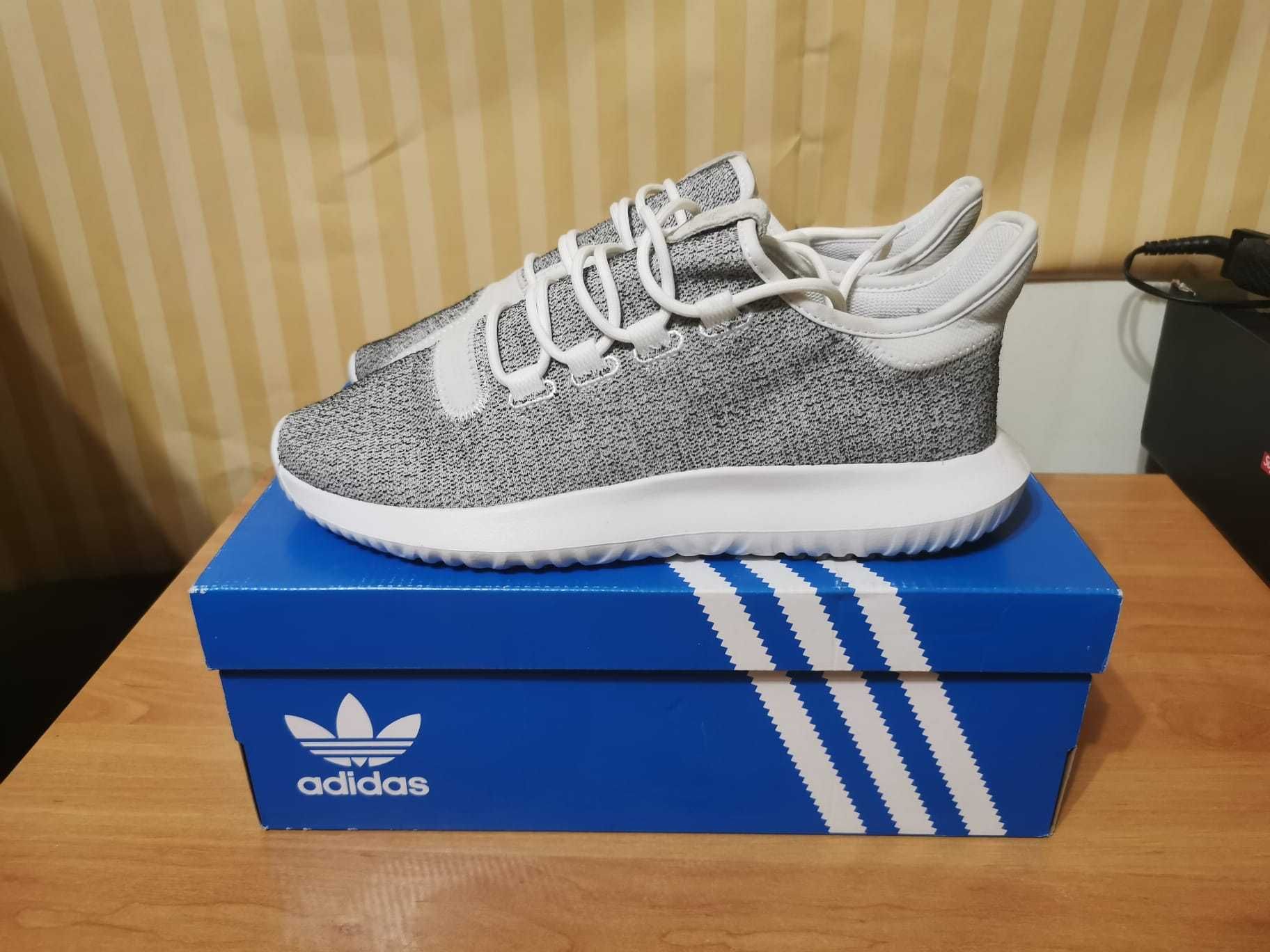 Adidasi Adidas Tubular Shadow, White and Solid Grey