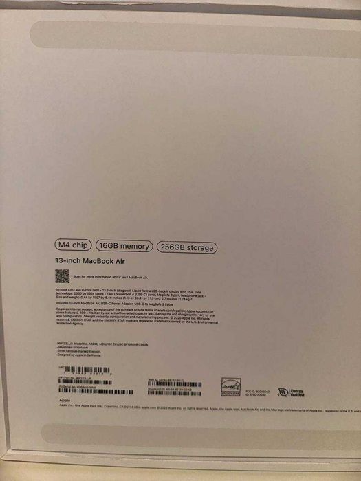 MacBook Air 13" - 16GB RAM, 256GB, Midnight, Nou
