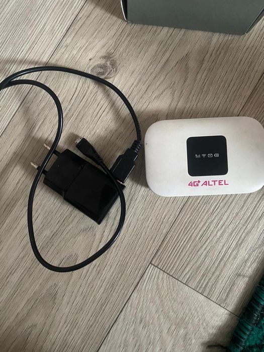 Продаю карманный роутер