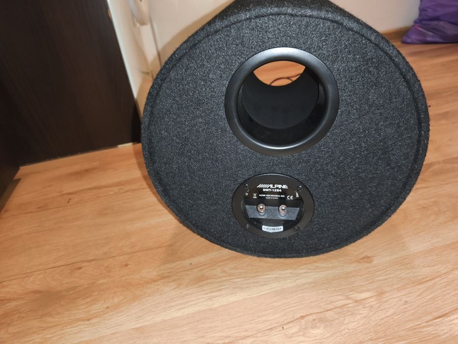 Vând incinta subwoofer