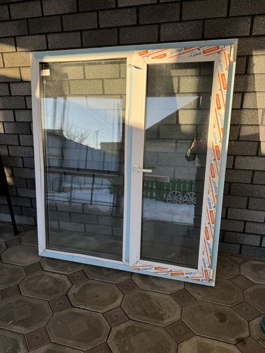 Продам пластиковое окно
