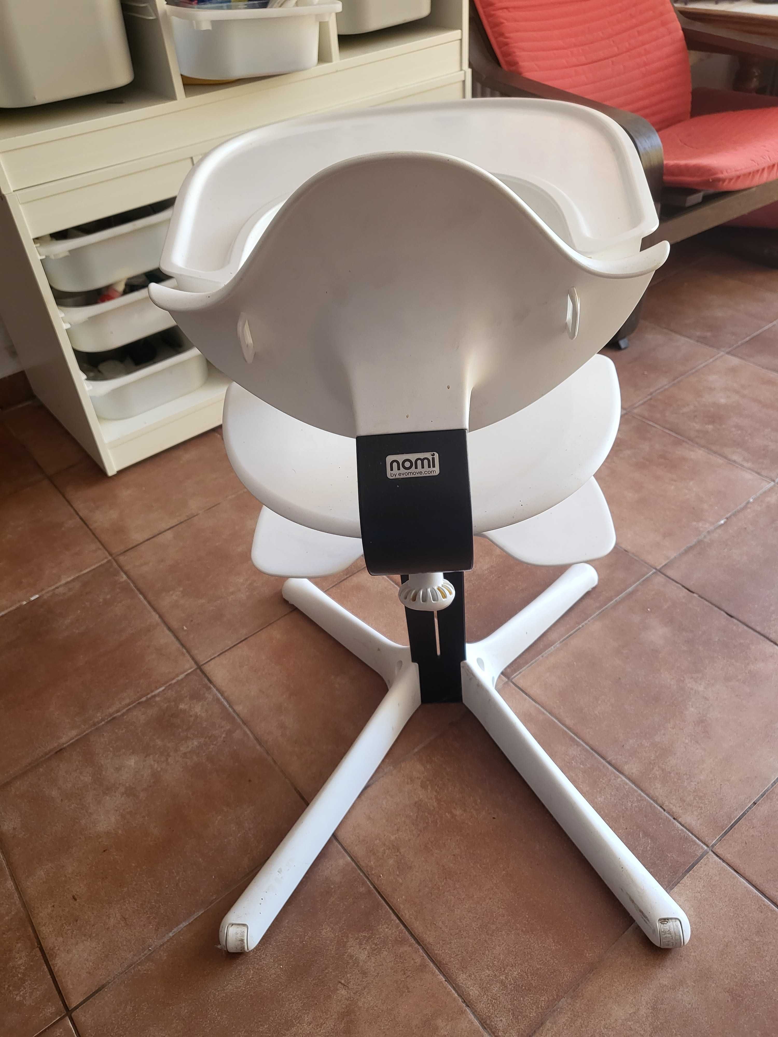 Scaun de masa bebe copii