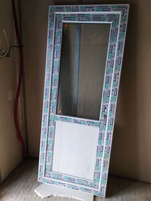 PVC врата балконска, нова