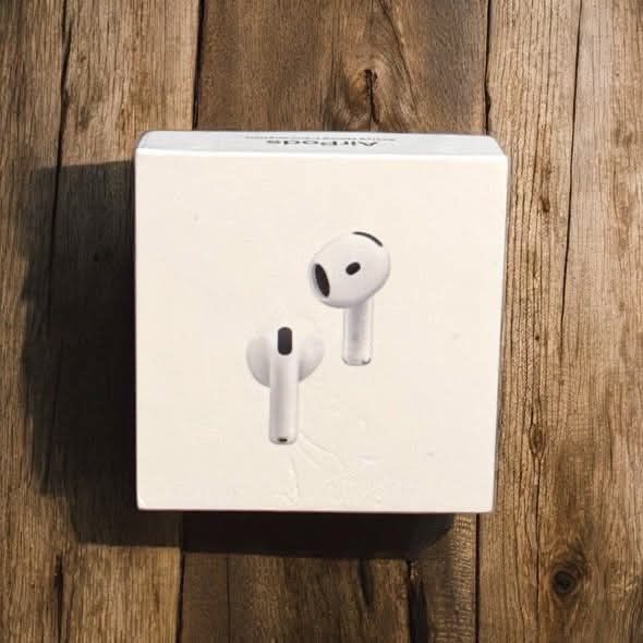 Airpods 4 Чисто Нови