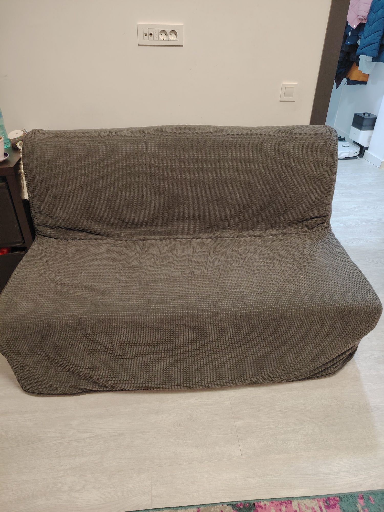 Canapea extensibila ikea