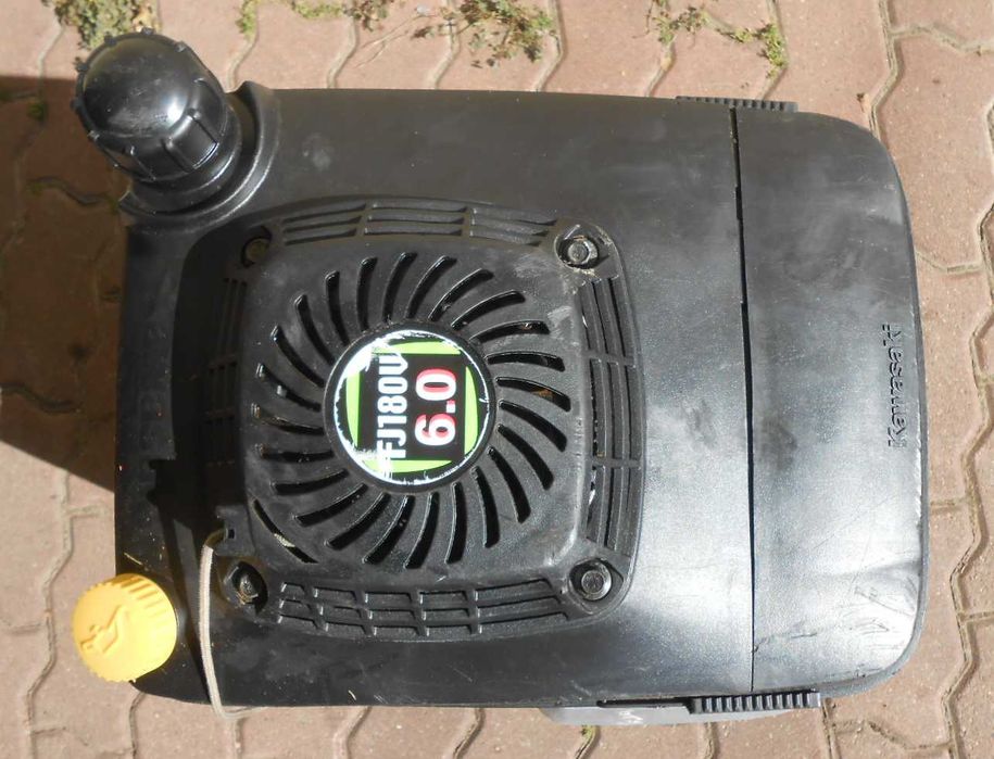 Kawasaki motor benzina 6 hp ax vertical