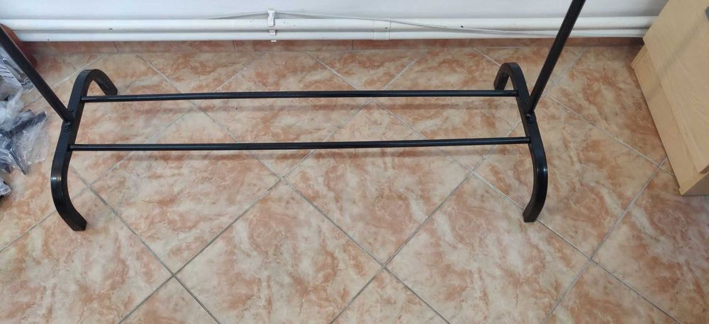 Suport haine si incaltaminte metalic