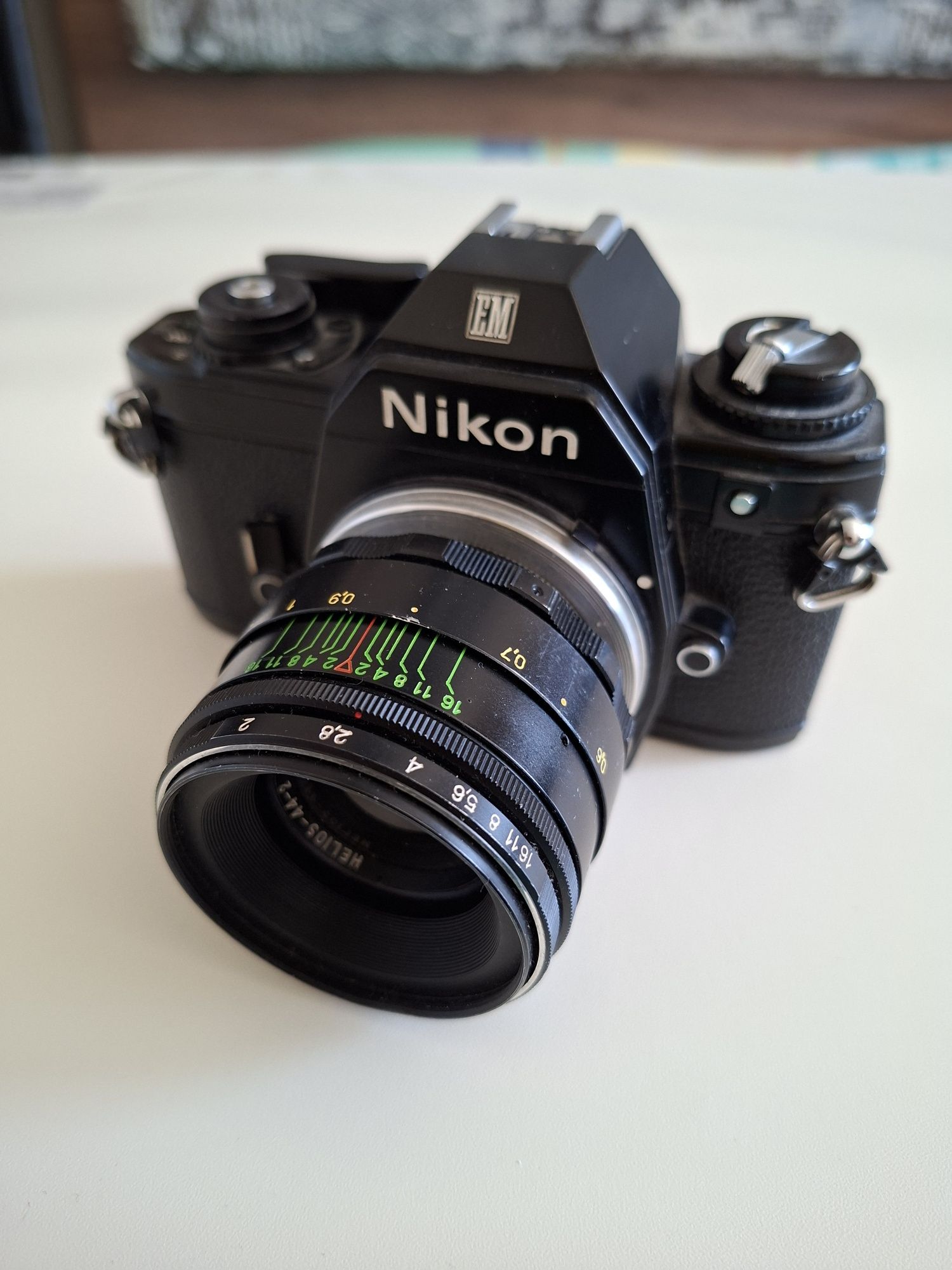 Nikon EM + Helios 44-2 58mm f/2